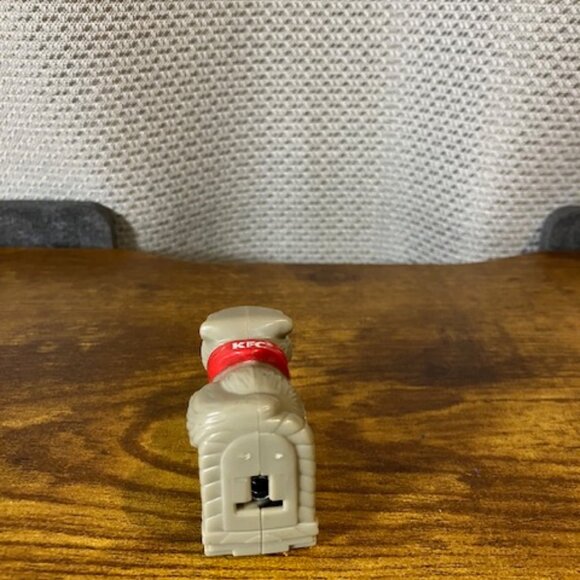 KFC Winter Wonder Pals Toy Figurine "Wolf" by‎ Applause Vintage 1998 - Picture 4 of 6